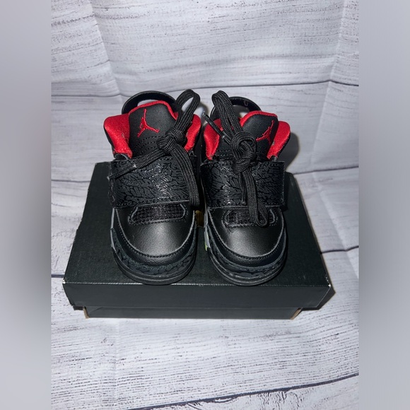 Air Jordan “Son Of Mars” Toddler Boys💙Gently worn. Like NEW! Limited Edition! - Picture 2 of 13